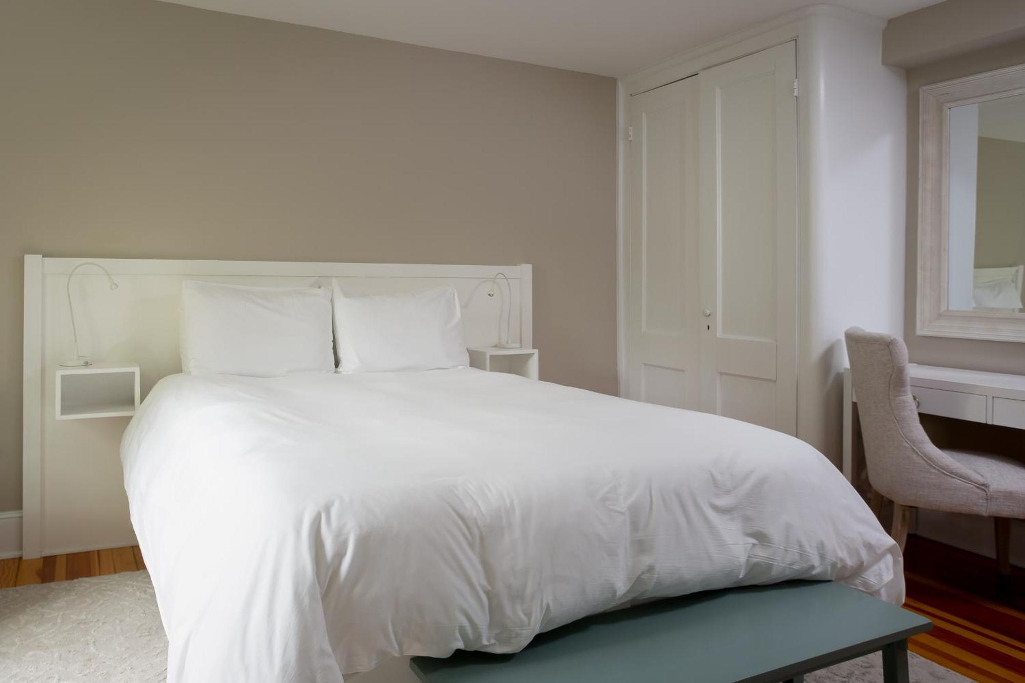 Lakehouse Inn Lee Rom bilde