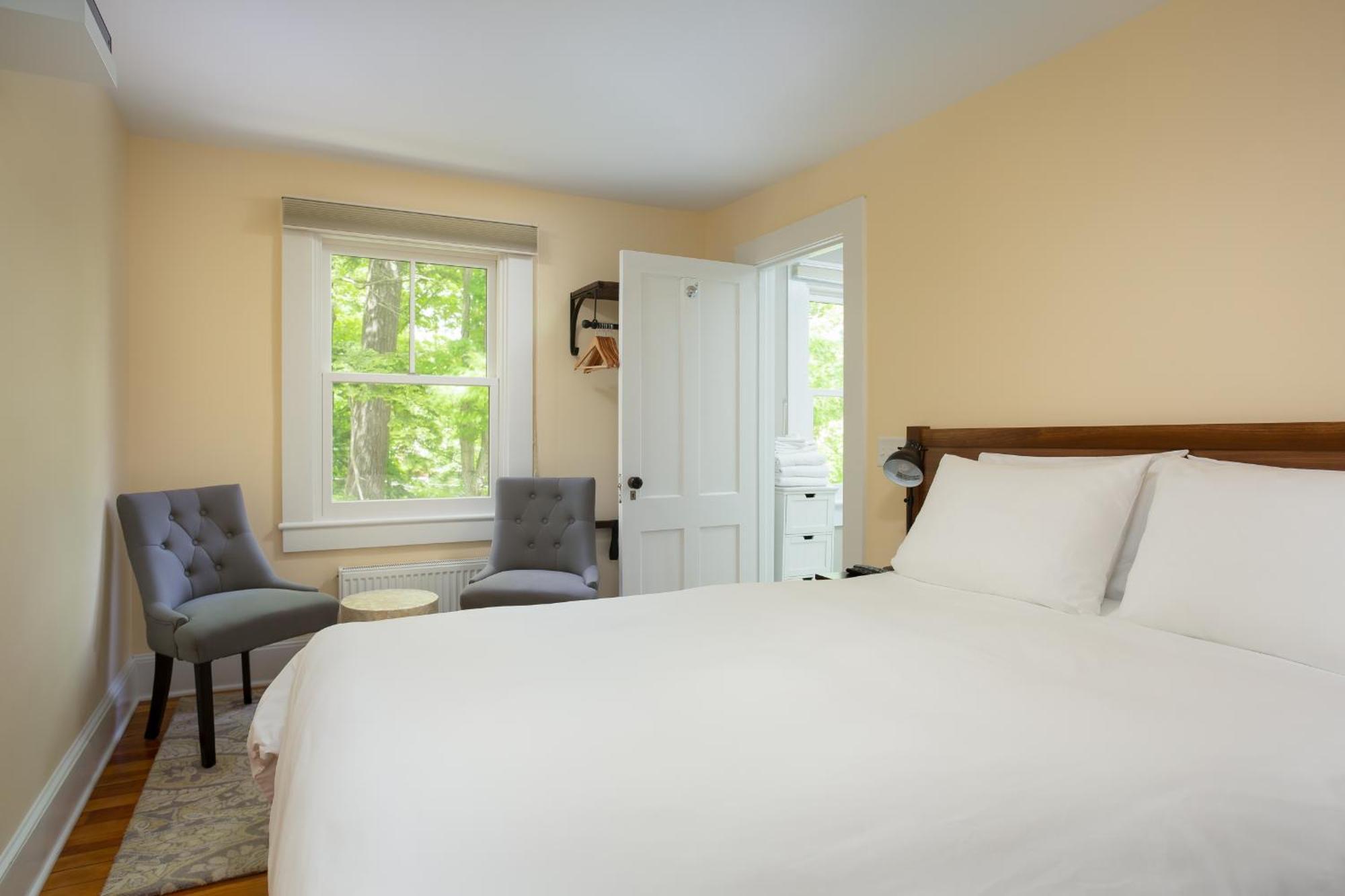 Lakehouse Inn Lee Rom bilde
